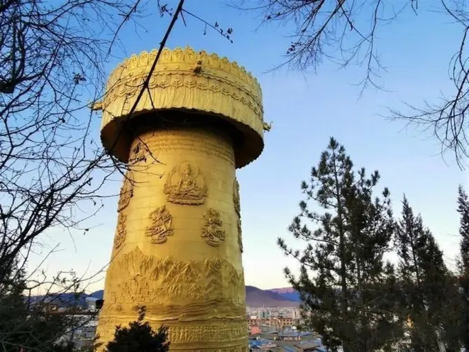 Prayer wheels in Dukezong Ancient Town, Yunnan