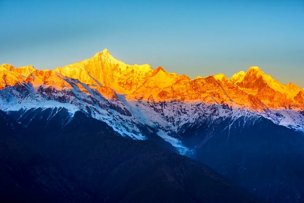Meili Snow Mountain Sunrise Golden Mountain