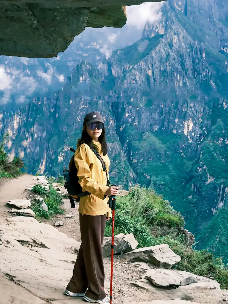 Mountain scenery of Tiger Leaping Gorge in Yunnan, China