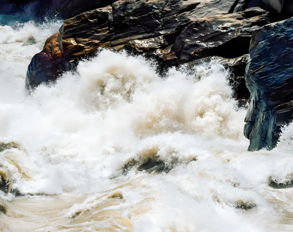 Tiger Leaping Gorge in Yunnan, China