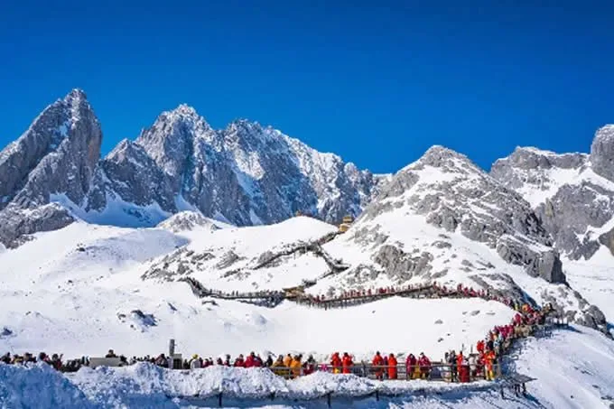 best places to visit in yunnan:Yulong Snow Mountain in Lijiang, Yunnan