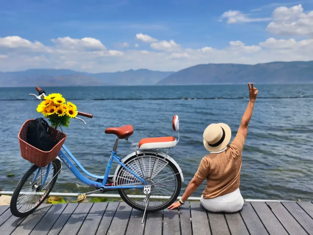 Cycling Erhai Lake Dali during quiet shoulder season in Yunnan